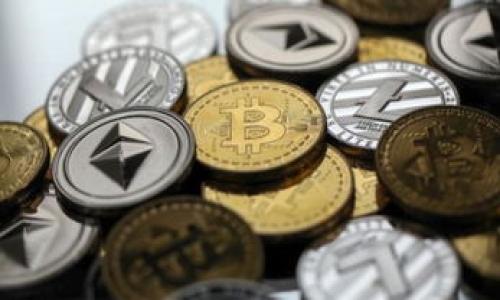 tiaoti如何安全管理Tokenim助记词及私钥/tiaoti

Tokenim, 助记词, 私钥/guanjianci

在区块链和加密货币的世界里，Tokenim作为一种创新型的加密钱包，为用户提供了方便安全的数字资产管理方案。然而，数字货币的安全性与用户如何管理助记词和私钥息息相关。助记词和私钥是保护用户资产的关键因素，任何对它们的不当处理都可能导致资产的损失。本文将深入探讨如何安全地管理Tokenim助记词和私钥，提升用户对数字资产安全的认知。

什么是Tokenim助记词和私钥？

首先，我们需要明确Tokenim助记词和私钥的定义和功能。

助记词是一组可以帮助用户恢复账户访问权的单词集合，通常由12到24个单词组成。这些单词根据特定的算法生成，它们的主要功能是在用户需要恢复加密钱包时，提供给用户一个简单且易于记忆的方式。通过助记词，用户能够将自己的钱包和对应的私钥重新生成。

私钥则是与用户的数字资产直接相关的安全信息。每一个加密钱包都有一个与之对应的私钥，这个私钥负责签署交易并验证用户对资产的控制权。私钥的安全性至关重要，因为任何拥有私钥的人都能完全控制该钱包内的加密货币。如果私钥被他人获取，用户的财产将面临重大风险。

助记词和私钥的重要性

助记词和私钥构成用户与其数字资产之间的唯一联系。因此，它们的重要性不可小觑。许多用户在使用加密钱包时，往往忽视了助记词和私钥的安全存储问题。

首先，助记词不仅可以用来恢复钱包，还可以用作证明用户所有权的方式。如果用户遗失了助记词或未妥善储存，那么他们将无法访问或找回他们的资产。

其次，私钥是进行交易的“钥匙”。失去私钥相当于失去钱包的访问权限，用户将无法进行交易，甚至无法出售自己的资产。根据区块链的特性，一旦交易完成，便无法逆转，这意味着如果你在遗失私钥后发生交易，你的资金就会永久丧失。

因此，了解助记词和私钥的管理和保护措施是每一个加密货币用户的必修课。

如何安全存储助记词和私钥？

安全存储助记词和私钥是一项非常重要的任务，用户可以通过以下几种方式来实现。

1. 物理存储：将助记词和私钥以书面形式记录下来，并保存在安全的地方，如银行保险箱、家中的隐蔽位置等。确保这些地方具备防火、防水等安全保证，以避免自然灾害造成的损失。

2. 加密存储：使用密码管理器等工具来加密存储助记词和私钥。这将为这些敏感信息提供额外的安全层。然而，需要注意的是，选择信誉良好的工具，并确保对应的主密码不会被遗忘。

3. 硬件钱包：使用硬件钱包来存储助记词和私钥。硬件钱包是一种专为保护数字资产而设计的物理设备，可以离线存储交易信息及密钥。其安全性高于软件钱包，但在购买时应选择知名品牌，避免购买到带有恶意软件的假冒设备。

4. 备份措施：不妨进行多份备份，以防原件丢失或损坏。备份可以使用不同的物理媒介，如纸张、USB闪存等，必须确保备份的安全性。

5. 避免在线存储：尽量避免将助记词和私钥存储在互联网云服务或邮件中，这些在线平台容易受到黑客攻击，将极大增加信息被盗取的风险。

如何处理助记词和私钥丢失的情况？

若不幸丢失助记词或私钥，用户该如何处理是一个至关重要的问题。以下提供几种可能的应对措施。

1. 恢复助记词：如果用户有在注册后妥善记录或备份助记词，那么可以按照备份信息进行恢复。如果没有相关备份，恢复将变得非常困难，甚至不可能。

2. 联系支持团队：如果用户丢失了助记词或私钥，建议尽快联系Tokenim的客户支持团队，询问是否有可能的恢复选项或建议。他们可能会根据用户的具体情况提供相应的指导。

3. 学习预防措施：对于已经丢失助记词和私钥的用户，应该借此机会了解如何避免未来再次发生类似的情况，补救措施的目标是让自己在未来做出更加安全的选择。

如何提高助记词和私钥的安全意识？

安全意识的提高是所有用户都应当关注的重点。用户可以通过以下方式来提升助记词和私钥的安全意识。

1. 教育与学习：用户可以通过阅读相关书籍、观看视频教程、参加线上课程等方式，持续提升自己在加密货币及其安全管理方面的认知。

2. 加入社区：参与加密货币的论坛、社群、线下聚会等，与其他用户进行交流与分享。这不仅有助于获取最新的安全信息，同时也能够从他人的经验中汲取环保的教训。

3. 定期审查：定期审查和测试自己的安全措施，确保助记词和私钥的存储和保护方式依然有效。必要时对安全措施进行更新或更换。

4. 与人分享：通过分享自己在助记词和私钥管理方面的经验与教训，帮助身边的人增强安全意识，共同营造一个更加安全的加密货币环境。

总之，安全管理Tokenim助记词和私钥是保护数字资产的重要环节。用户需要不断学习和实践，采用适合自己的安全措施，以确保自己的加密货币安全无虞。

希望本文能为用户提供有用的参考和帮助，让每位Tokenim用户都能更好地管理自己的数字资产。